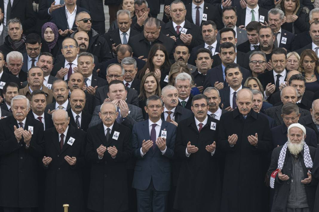 Hasan Bitmez için Meclis'te cenaze töreni. Babası Filistin atkısıyla uğurladı - Resim: 14